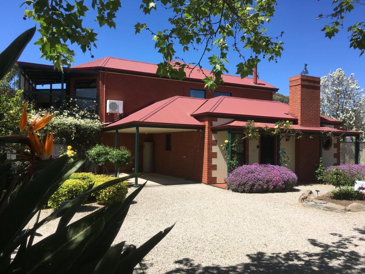 Wine And Roses Bed And Breakfast Adelaide Exterior photo